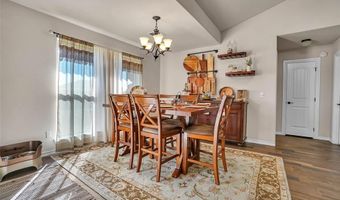 1812 Lynx Ln, Altus, OK 73521