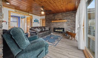 6334 Marina Dr, Algonac, MI 48001