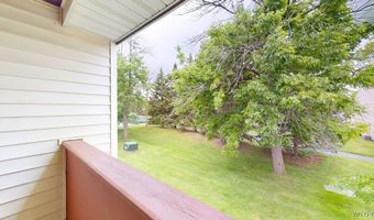 5 Southcreek Ct C, Amherst, NY 14051