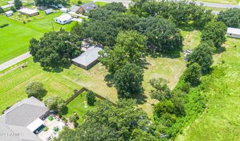 8922 Meadow Ln, Abbeville, LA 70510