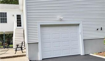 22 Camelot Cir, Johnston, RI 02919