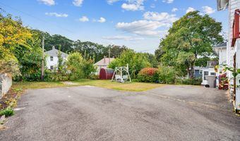 87 Putnam St, Bristol, CT 06010