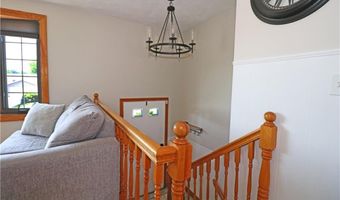 62 Valleybrook Dr, East Providence, RI 02914