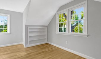 2911 EDGEHILL Dr, Alexandria, VA 22302