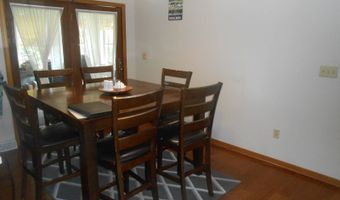 310 W Pine St, Abbotsford, WI 54405