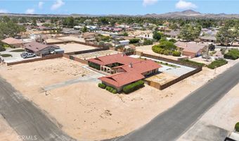 19678 Red Feather Rd, Apple Valley, CA 92307