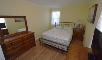 953 Robbins, Algonac, MI 48001