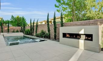 68 Grey Feather Dr, Las Vegas, NV 89135