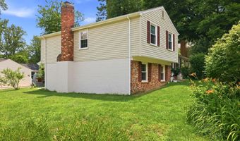 5141 BRADFIELD Dr, Annandale, VA 22003