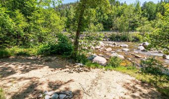 18 Spring Rd, Albany, NH 03818