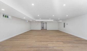 64 Highland Ave B, Attleboro, MA 02703
