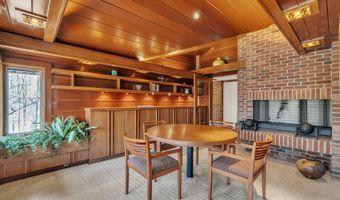 5140 Turtle Point Dr, Ann Arbor, MI 48105