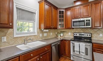 237 Butterbiggins Ln, Apex, NC 27539