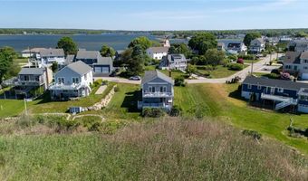 18 STARFISH Dr, Narragansett, RI 02882