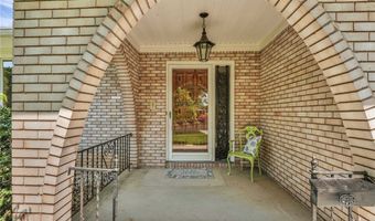 61 Caesar Blvd, Amherst, NY 14221