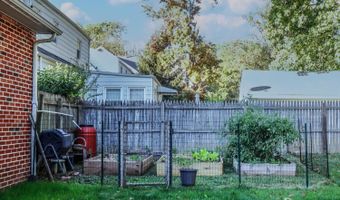 82 Kempson Pl, Metuchen, NJ 08840