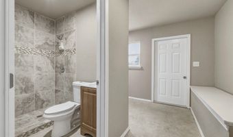 6730 E Loop 1604 S, Adkins, TX 78101