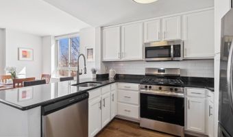 355 I St SW #601, Washington, DC 20024
