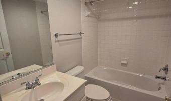 2229 OAK Ct N, Arlington, VA 22209
