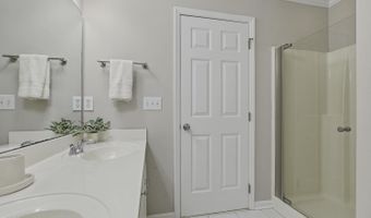 1748 Town Home Dr, Apex, NC 27502