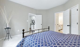 22530 FOREST RUN Dr, Ashburn, VA 20148