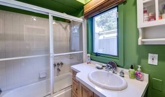 641 Montauk Hwy, Amagansett, NY 11930