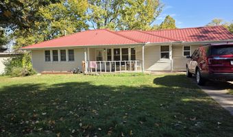 312 S Oak Ave, Aurora, MO 65605