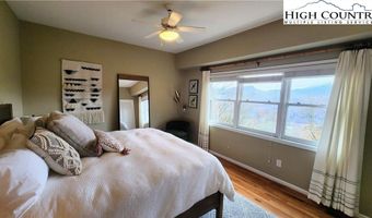 274 Highland Cir, Banner Elk, NC 28604