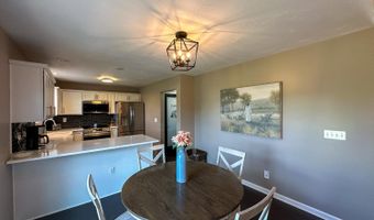 16 Hoosier Heights Dr, Batesville, IN 47006