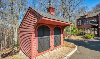 773 Devonwood Dr, Cheshire, CT 06410