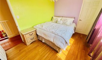 421 Courtney Ln, Las Vegas, NV 89107
