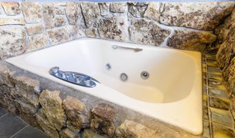 217 Kingsbury Ln, Bellevue, ID 83313