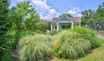6576 MEDINAH Ln, Alexandria, VA 22312