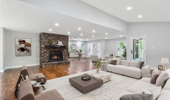100 Little Ridge Rd, Berkeley Lake, GA 30096