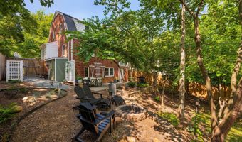 5706 9TH Rd N, Arlington, VA 22205