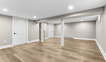 205 E MERCHANT St, Audubon, NJ 08106