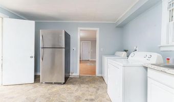 518 N LOCUST St, Adrian, MI 49221