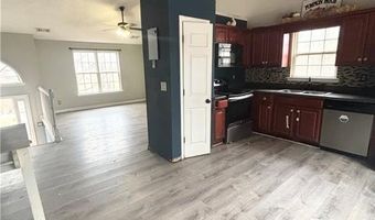 156 DOGWOOD GLEN Dr, Aragon, GA 30104