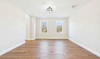 2 Bc Ln, Berkley, MA 02779