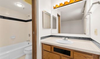 98-501 Koauka Loop A406, Aiea, HI 96701