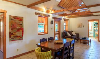 71 Calle Martinez, Arroyo Seco, NM 87514