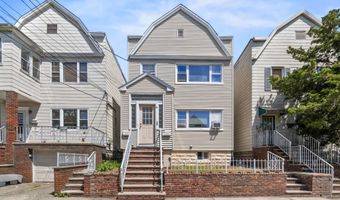 81 W 3RD St, Bayonne, NJ 07002