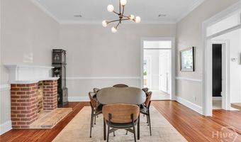 221 E 32nd St, Savannah, GA 31401