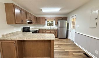 220 High St, Adel, GA 31620