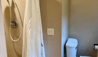 2822 Country Club Dr, Atlantic, IA 50022