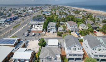 2 E ATLANTIC St 1, Fenwick Island, DE 19944