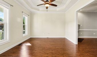 3704 Highland Creek Dr, Apex, NC 27539
