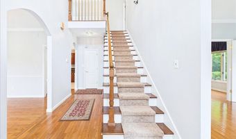 2832 Kensington St, Athens, TN 37303