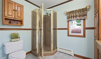 50 Brookdale Ave, Cranston, RI 02921