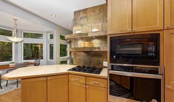 1290 Cramton Ave NE, Ada, MI 49301